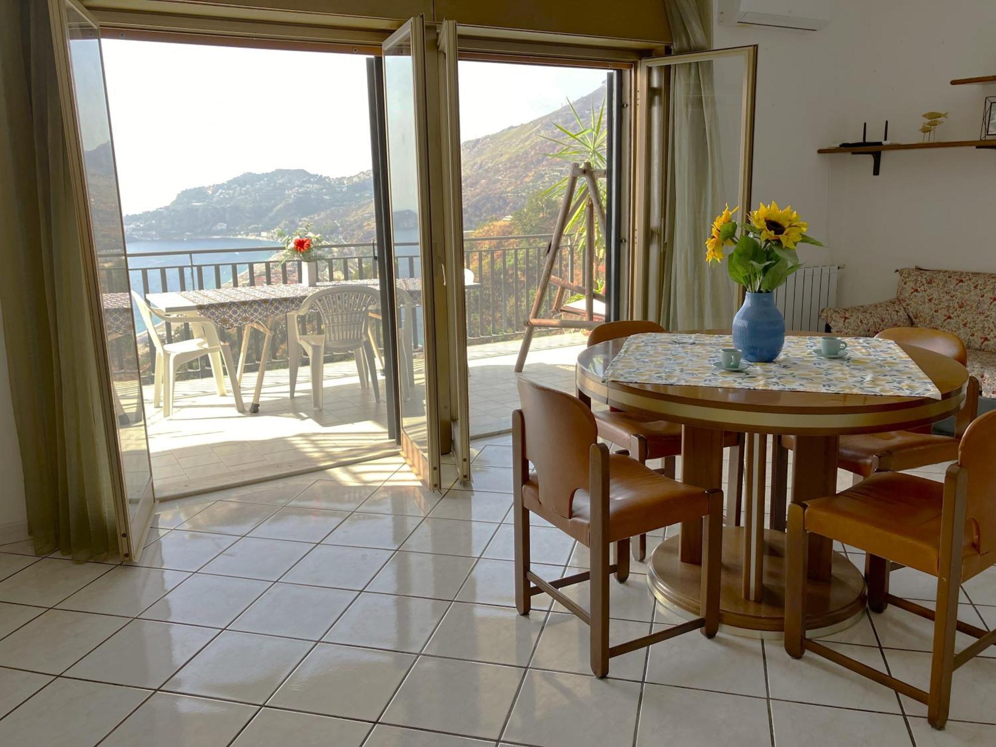 Collina Del Sole Apartment Letojanni Luaran gambar